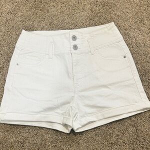 NWOT Women's White High-Waisted Cuffed Jean Shorts Two Buttons